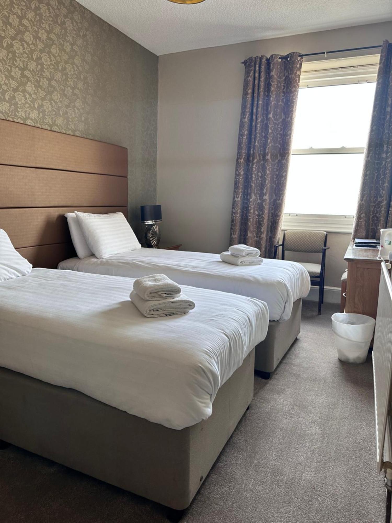 Merrion Hotel Лландидно Экстерьер фото